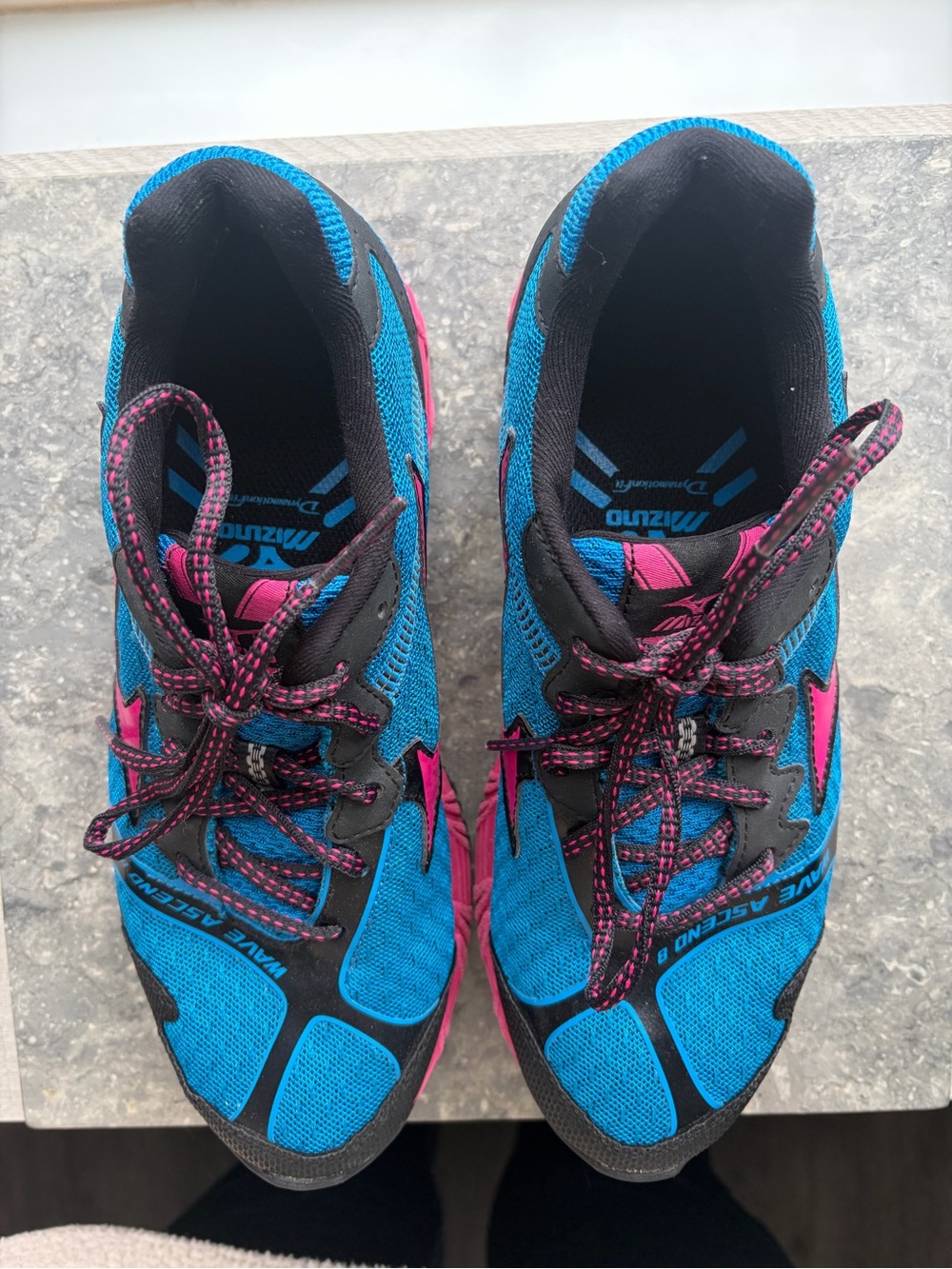 Mizuno Wave Ascend Shoes - Like New